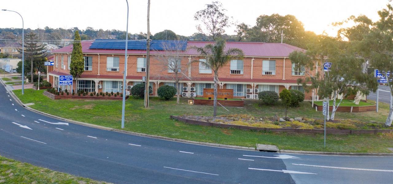 Hamilton'S Queanbeyan Motel Exterior photo